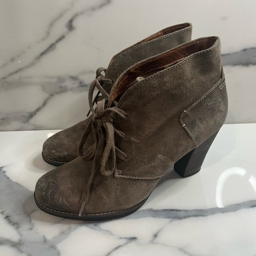 Clarks Women's Brown Suede Oxford Lace Up Booties Sz 8.5 Witchcore Dark Academia